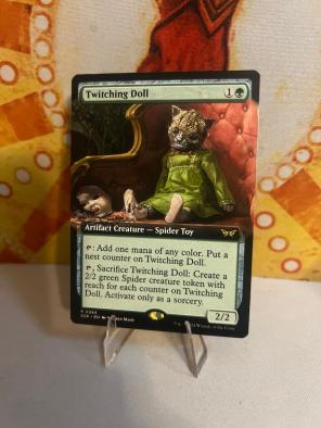 MTG Twitching Doll (Extended Art) - Duskmourn: House of Horror (DSK)